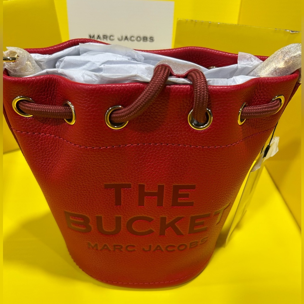 New Marc Jacobs Leather Bucket Bag